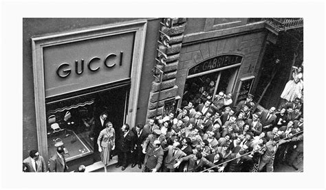 history of gucci company.